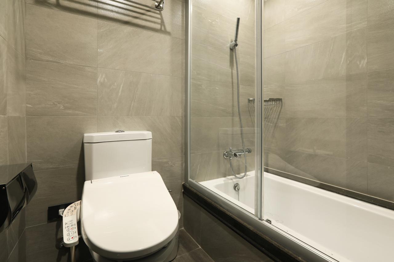 Kun Tour Hotel Taichung Exterior photo