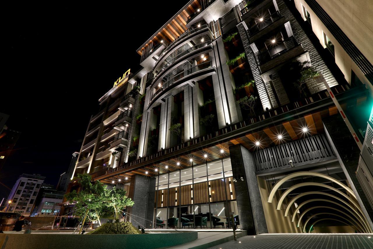 Kun Tour Hotel Taichung Exterior photo