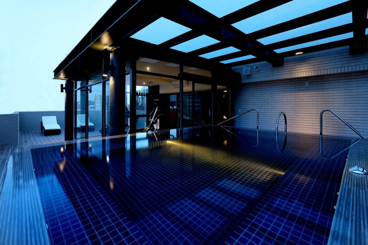 Kun Tour Hotel Taichung Exterior photo