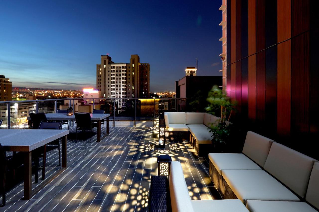 Kun Tour Hotel Taichung Exterior photo